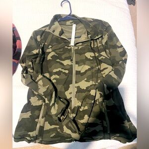 Lululemon Jacket . Size 18 . Green Camo